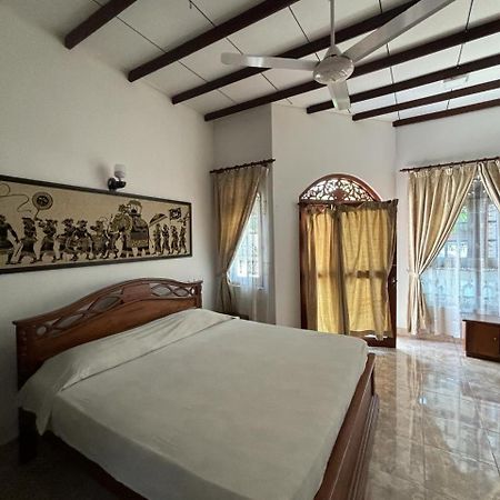 Village Inn Resort Negombo Quarto foto